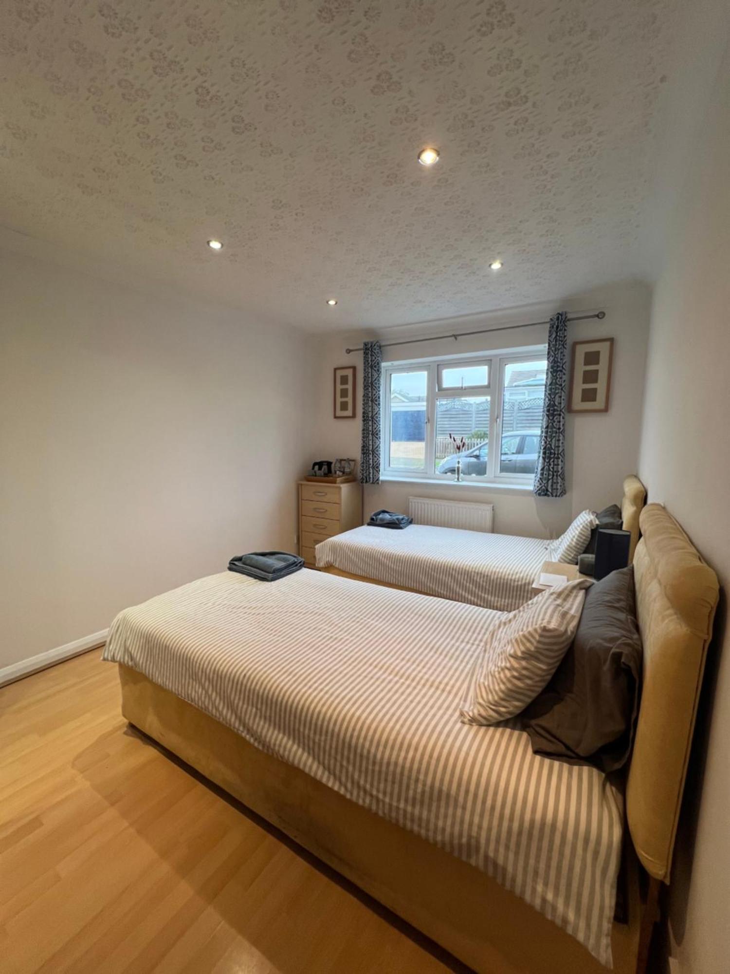 The Bungalow In Kettering Bagian luar foto