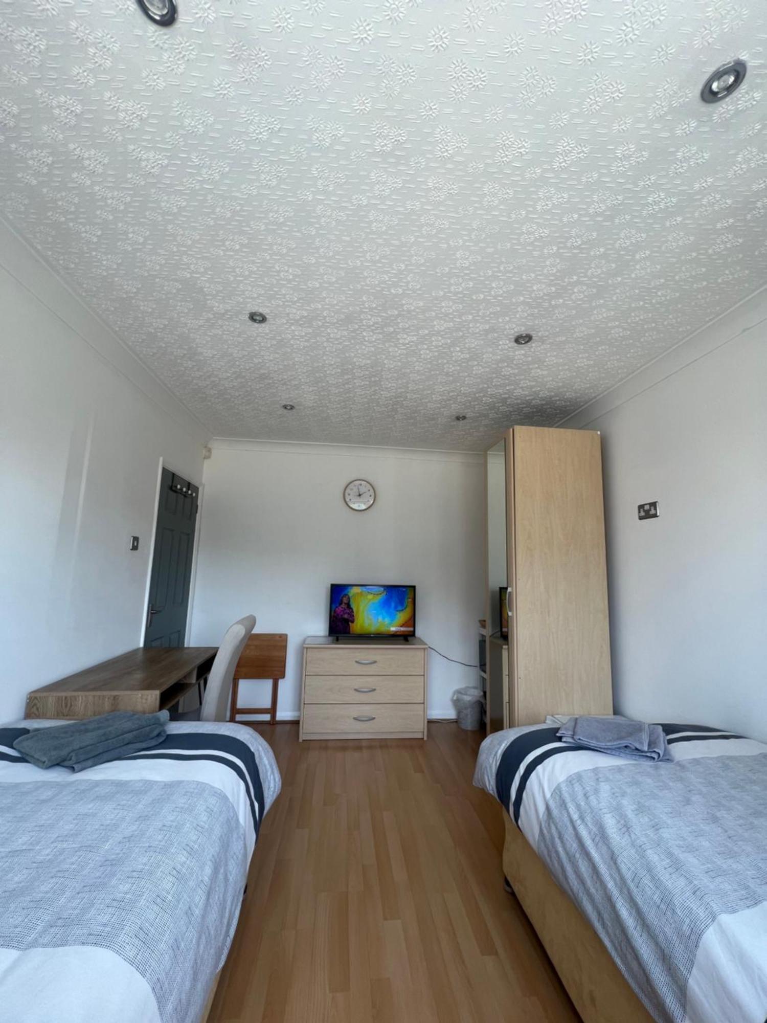 The Bungalow In Kettering Bagian luar foto